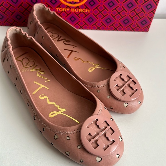 Tory Burch Shoes - Authentic Tory Burch
Minnie Perforated Leather Ballet Flats